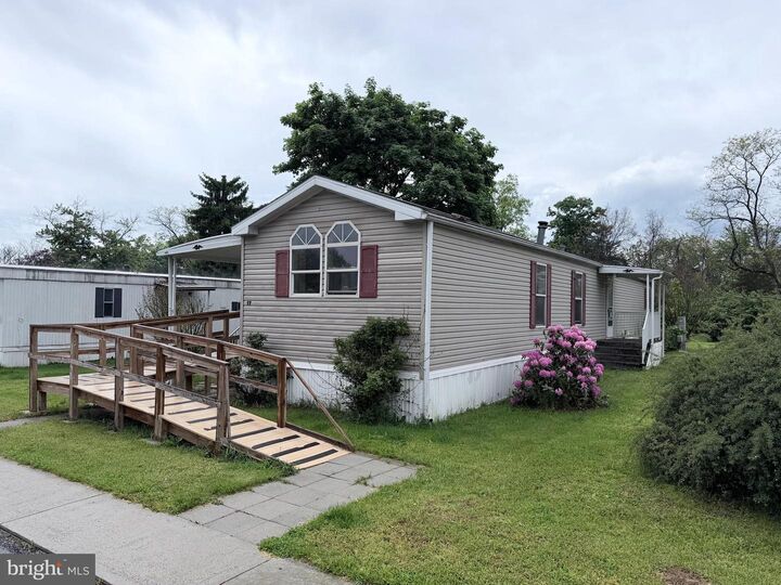 Property Photo:  17 Coral Drive  PA 17013 