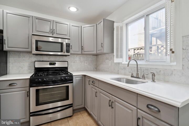 Property Photo: 1563 E Hewson Street PA 19125