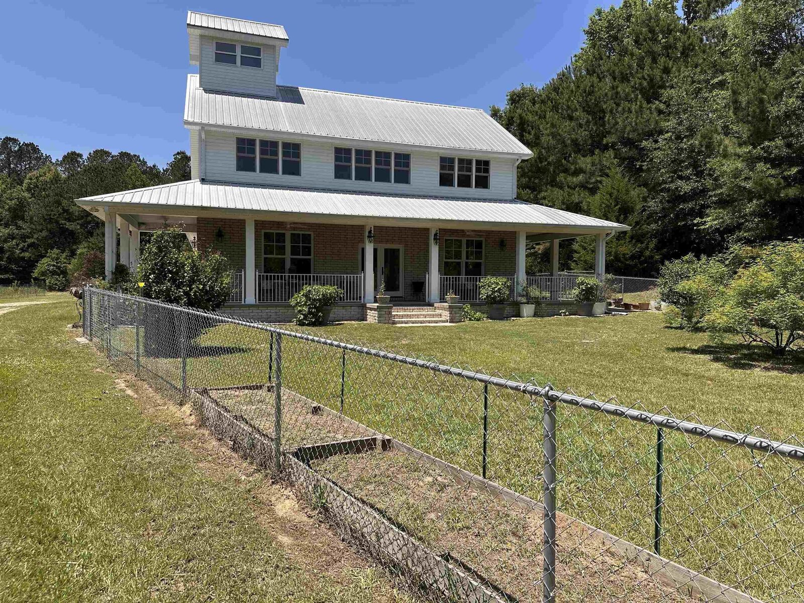 Property Photo:  1533 E Columbia Road 2 Road  AR 71740 
