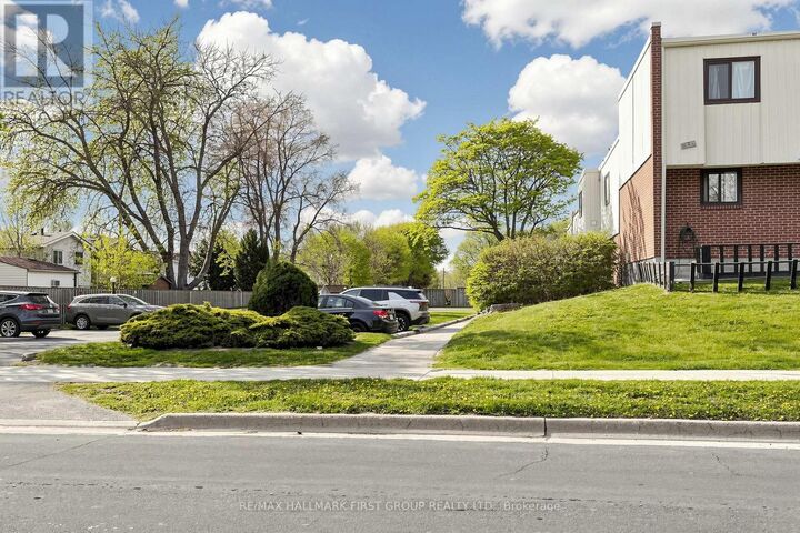Property Photo:  1100 Oxford Street 70  ON L1J 6G4 