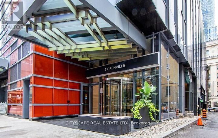 Property Photo:  7 Grenville Street 5703  ON M4Y 0E9 