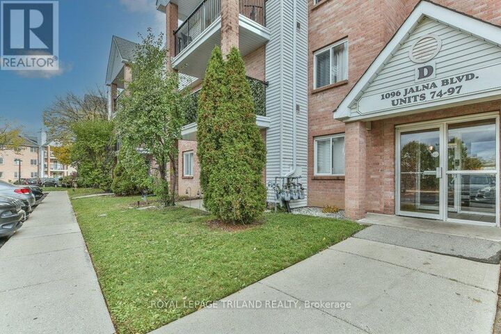 Property Photo:  1096 Jalna Boulevard 90  ON N6E 3B8 