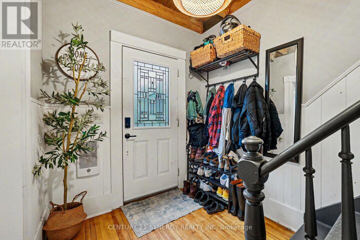 Property Photo: 15 Alfred Street ON K7A 4H6