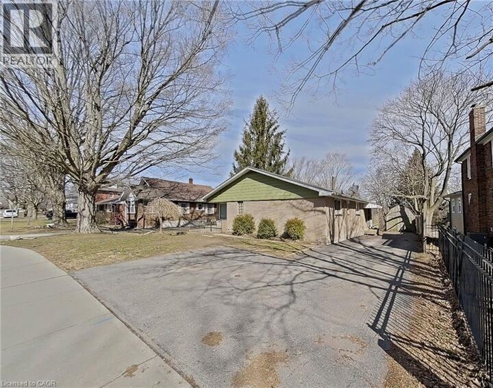 Property Photo:  634 St Andrew Street  ON N0A 1N0 