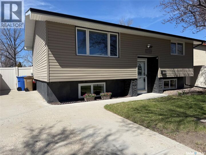 Property Photo:  1526 Brown Street  SK S4N 4R7 