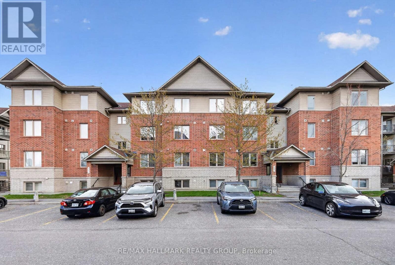 Property Photo:  585 Stonefield Private 3  ON K2G 4R5 