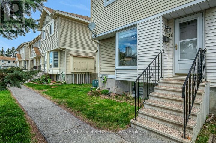 Property Photo:  76 McDermot Court 22  ON K2L 3V5 