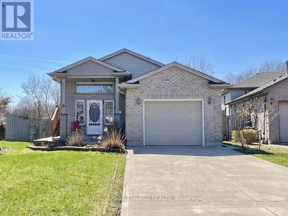 Property Photo:  57 Simms Court  ON N5Z 5E7 