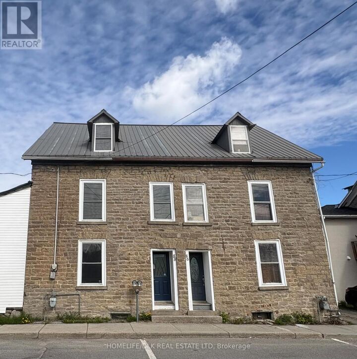 Property Photo:  88 George Street  ON K6V 3V7 