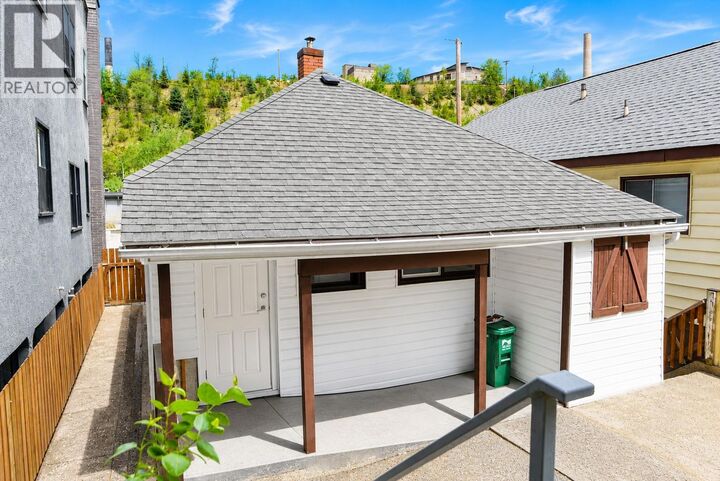 Property Photo:  674 Victoria Street  BC V1R 3S8 