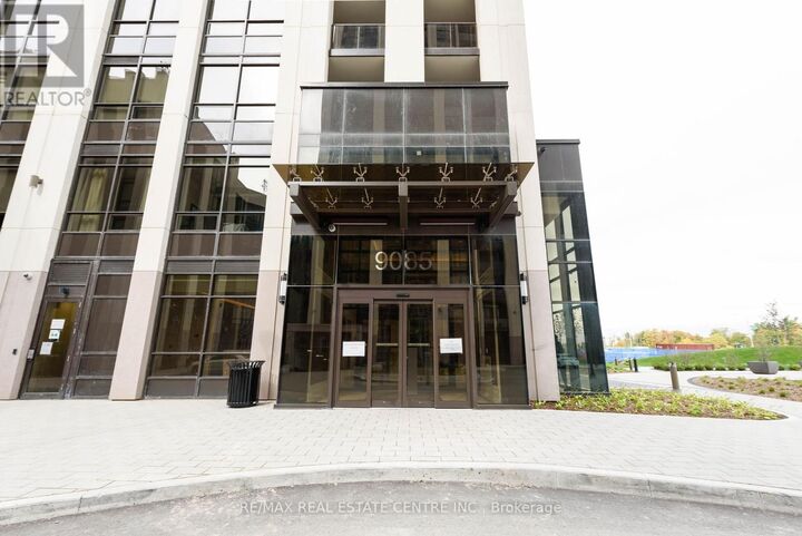 Property Photo:  9085 Jane Street 520  ON L4K 0L8 