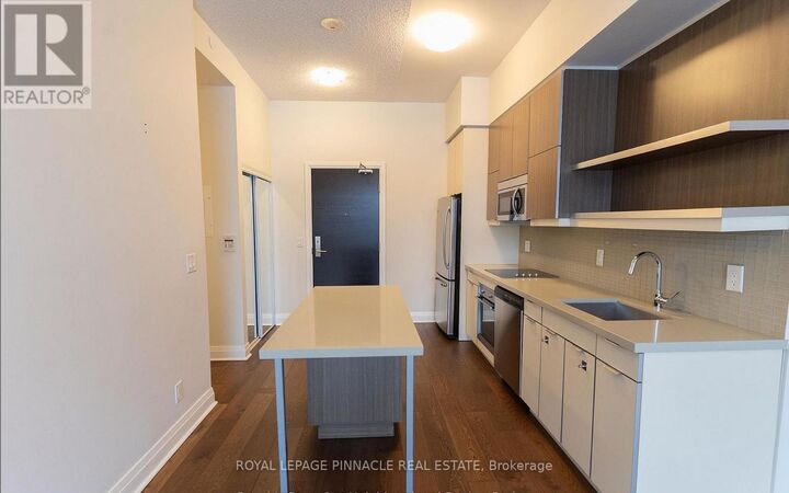 Property Photo:  399 Spring Garden Avenue 112  ON M2N 3H6 