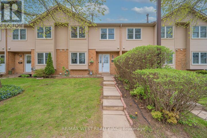 Property Photo:  2065 Amherst Heights Court 38  ON L7P 4R7 
