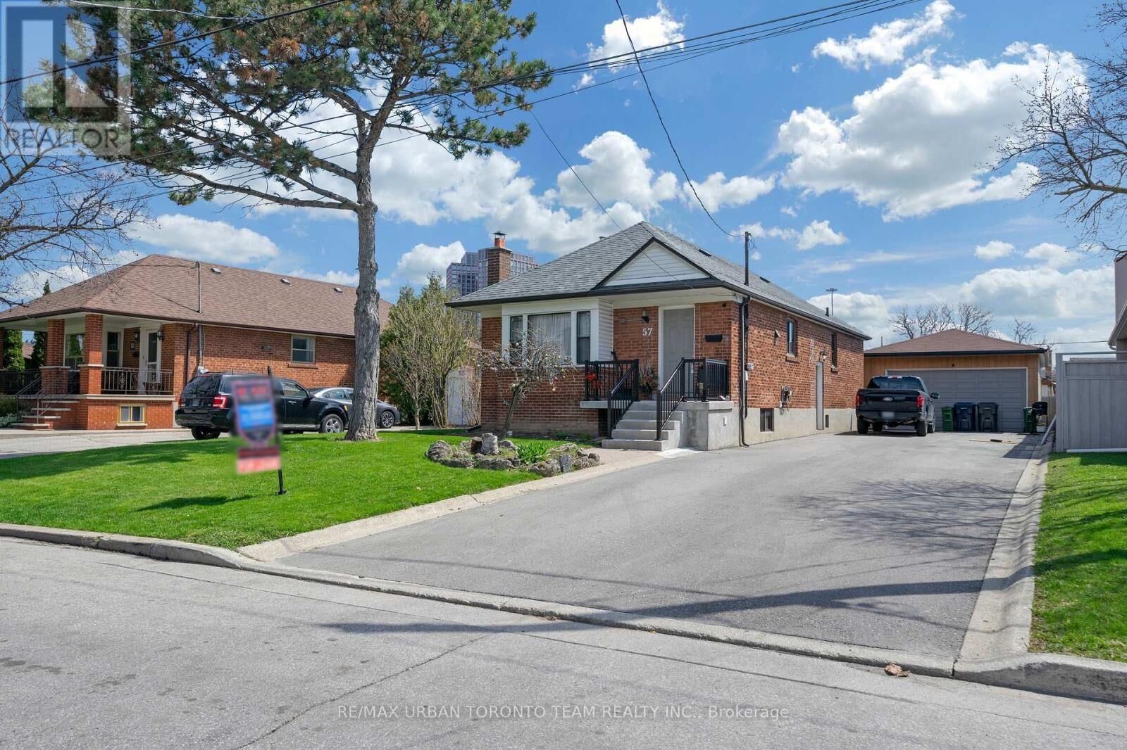Property Photo:  57 Westdale Drive Lower#2  ON M3K 1A7 