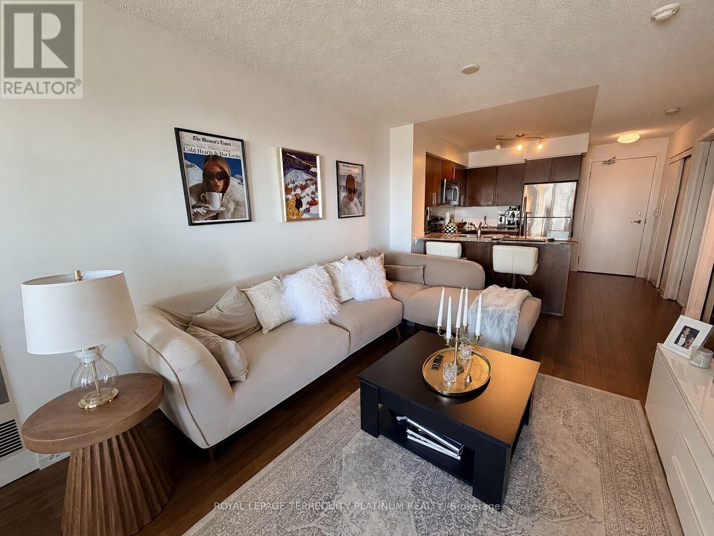 Property Photo:  2191 Yonge Street 2703  ON M4S 3H8 
