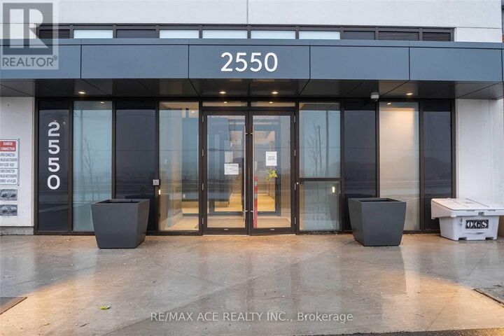 Property Photo:  2550 Simcoe Street North 1402  ON L1L 0R5 