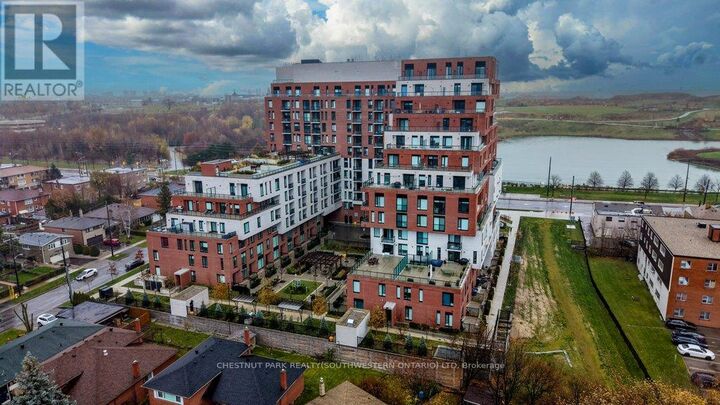 Property Photo:  3100 Keele Street 612  ON M3M 0E1 