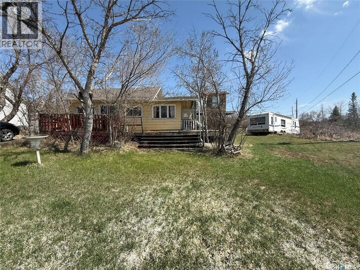 Property Photo:  407 Idylewylde Avenue  SK S0G 4L0 