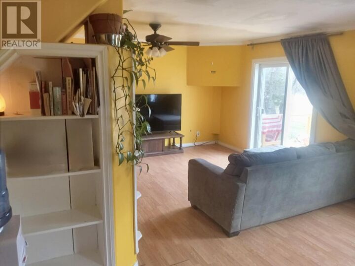 Property Photo:  32 Martin Ave  ON P0W 1C0 