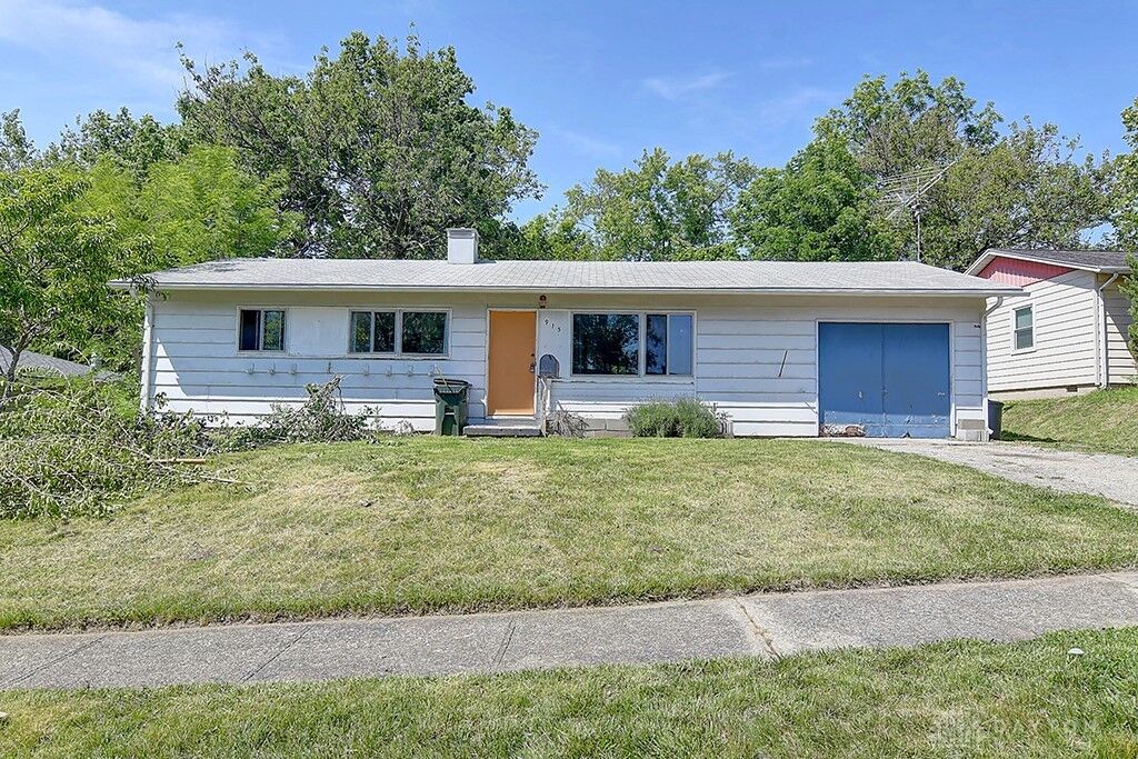 Property Photo:  915 Carole Street  OH 45342 