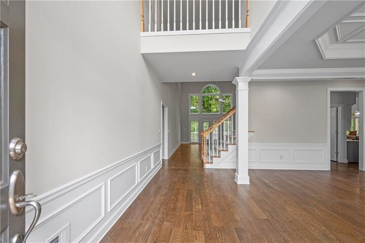 Property Photo: 2381 Briarleigh Way GA 30338