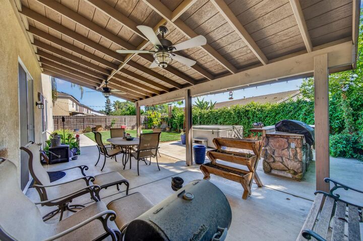 Property Photo: 5821 W Sunnyview Avenue CA 93291