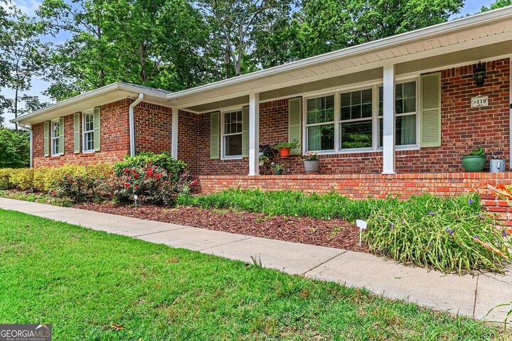 Property Photo:  119 Windwood Way  GA 30165 