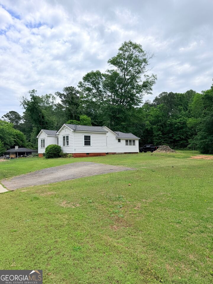 Property Photo: 1707 Old Alabama Road GA 30168