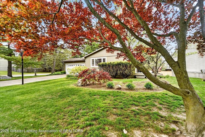 Property Photo:  6310 Sunhollow Lane  MI 48840 