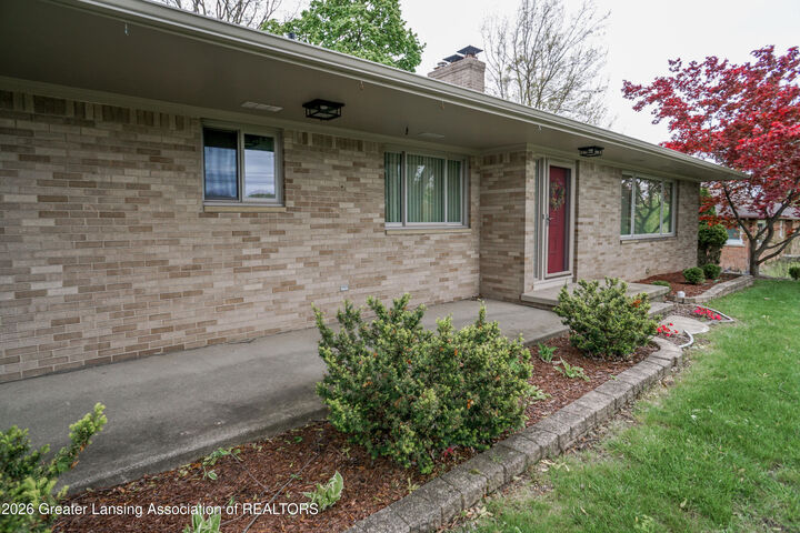 Property Photo:  1312 Wood Street  MI 48912 
