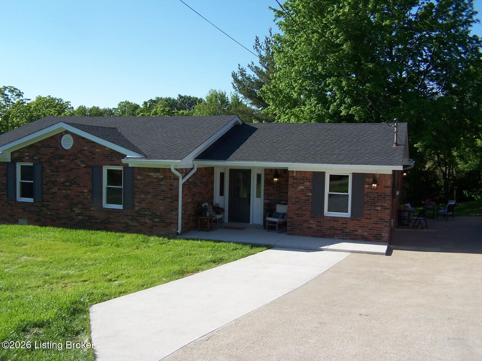 Property Photo:  136 Goodloe Ave  KY 40008 