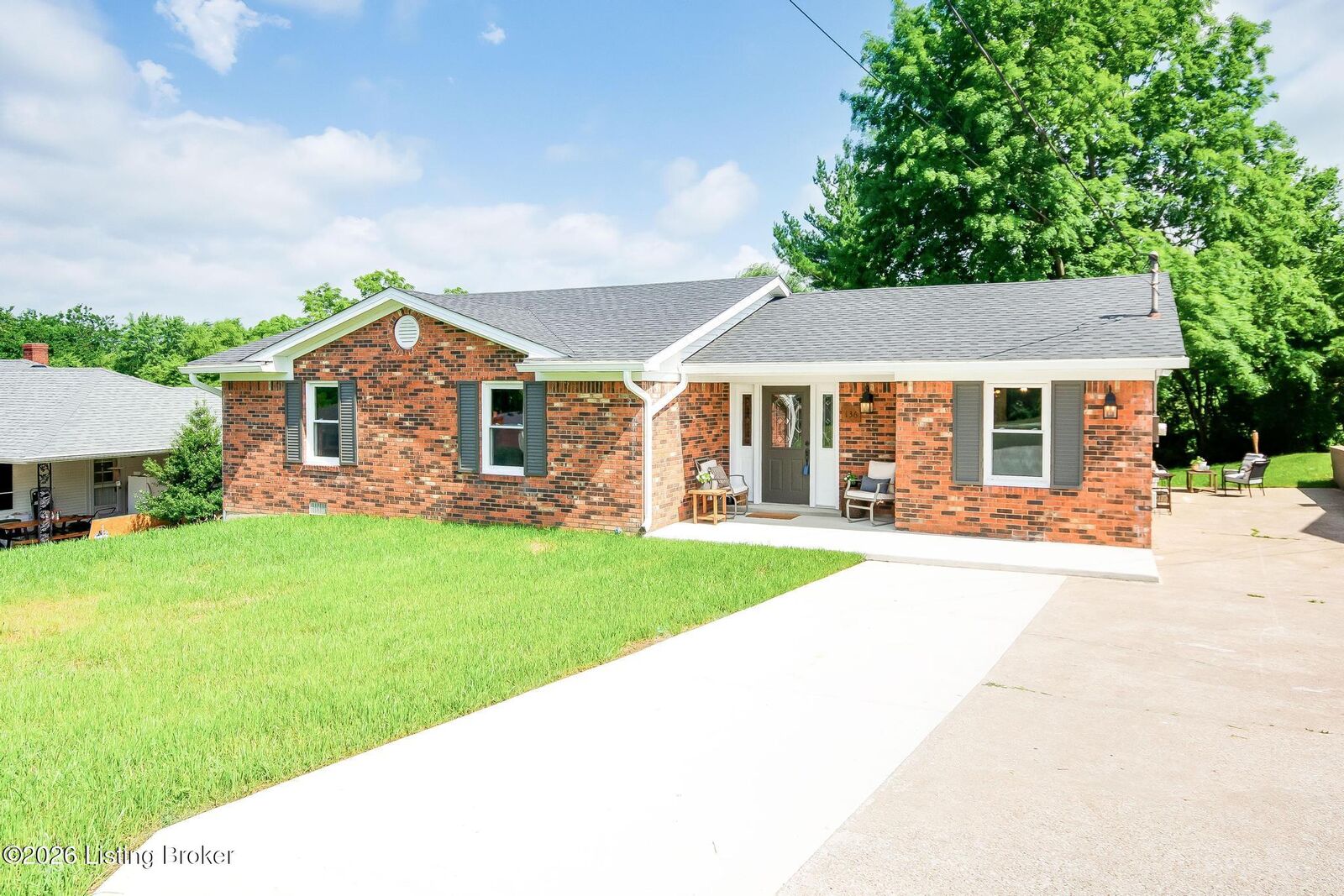 Property Photo: 136 Goodloe Ave KY 40008