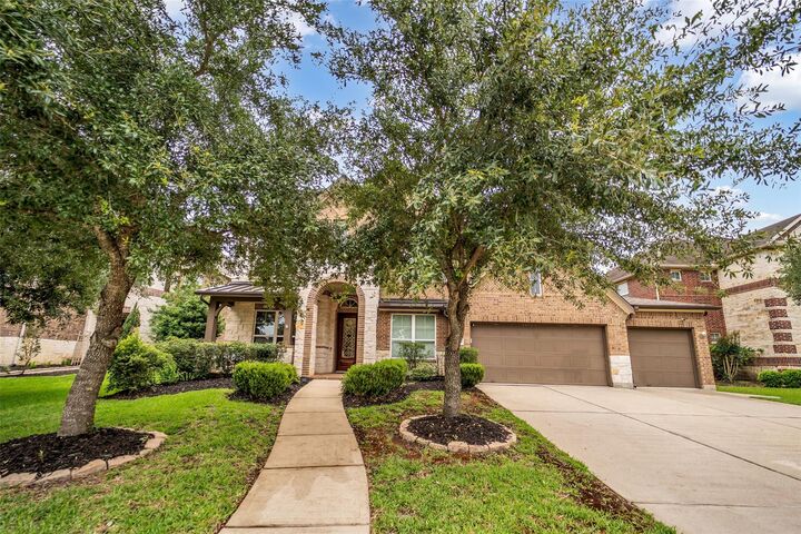 Property Photo: 25715 Oakwood Knoll Drive TX 77494