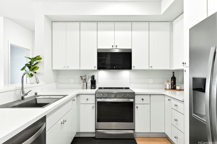 Property Photo:  91-4099 Hikuono Street 1614  HI 96707 