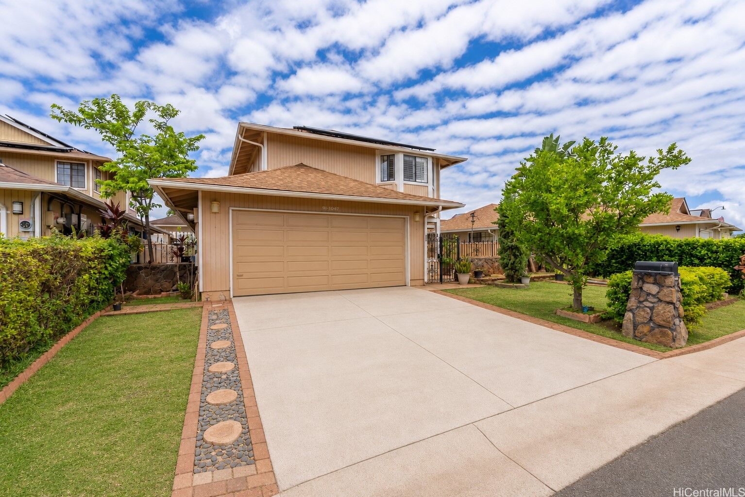 Property Photo:  91-1047 Huluhulu Street  HI 96706 