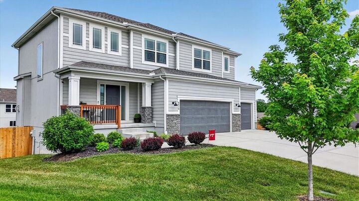 Property Photo:  6619 NW 105th Court  MO 64154 