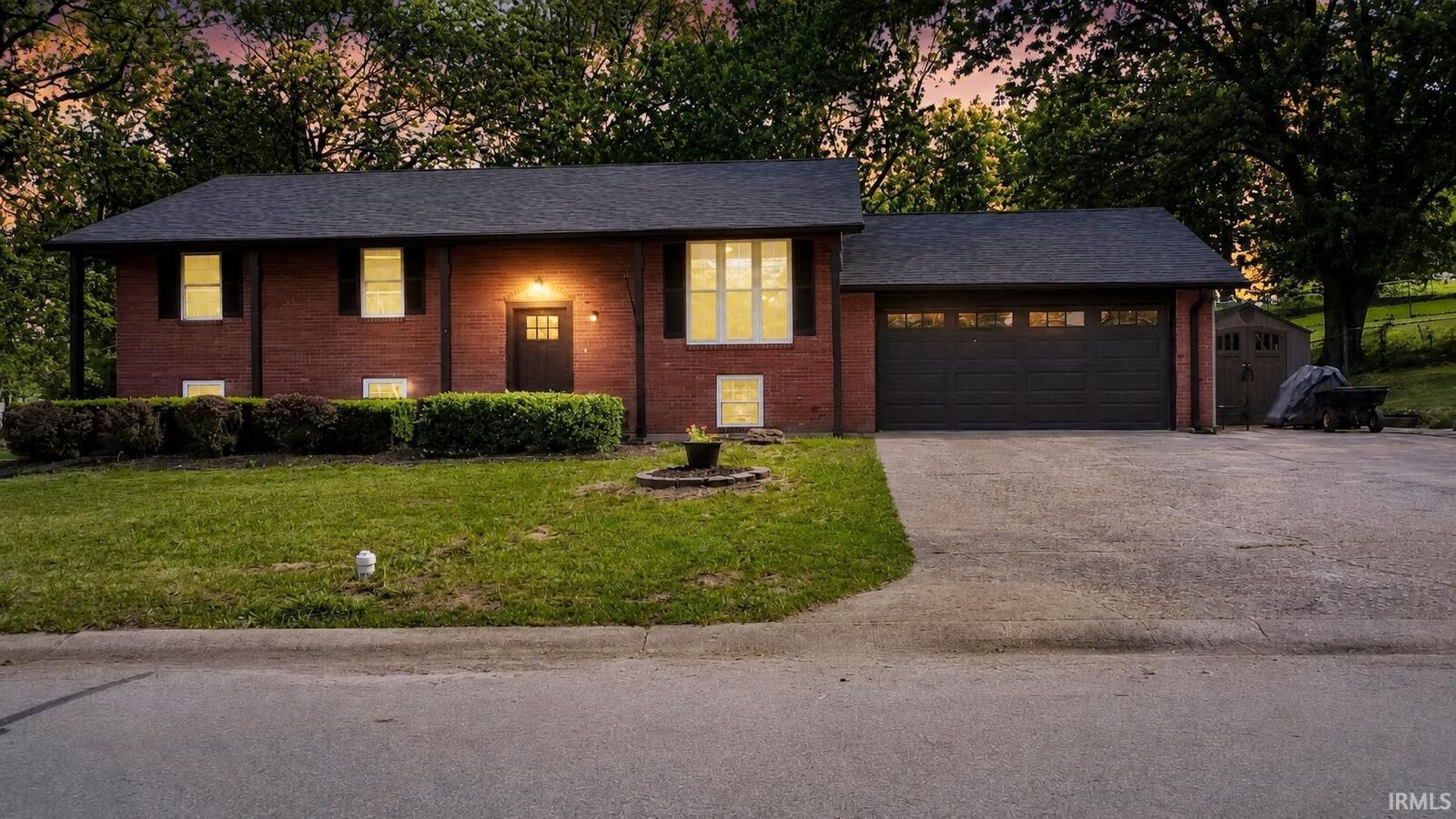 Property Photo:  501 S Turtleback Creek Road  IN 47429-2022 