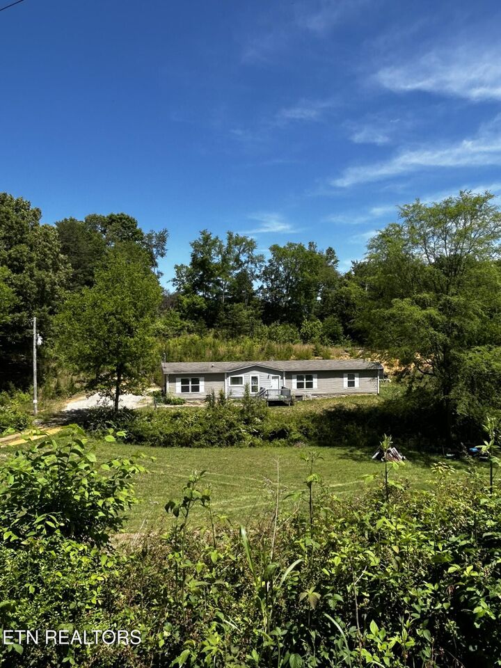 Property Photo:  1796 Pine Grove Providence Rd  TN 37774 