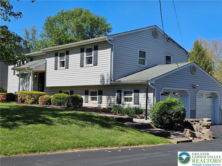 Property Photo:  3546 Glen Avenue  PA 18045 