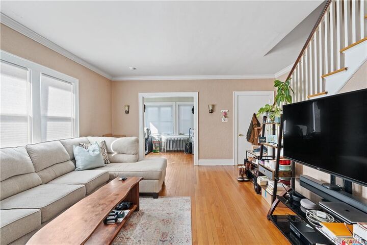 Property Photo:  204 Lakeview Avenue  NY 10604 