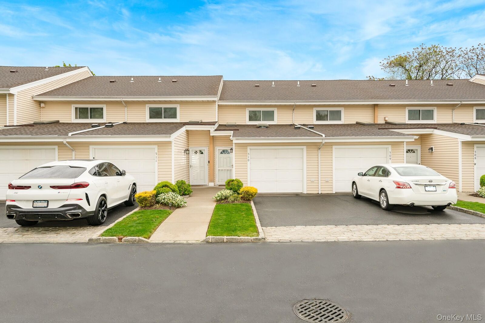 Property Photo:  2355 Pershing Boulevard 510  NY 11510 