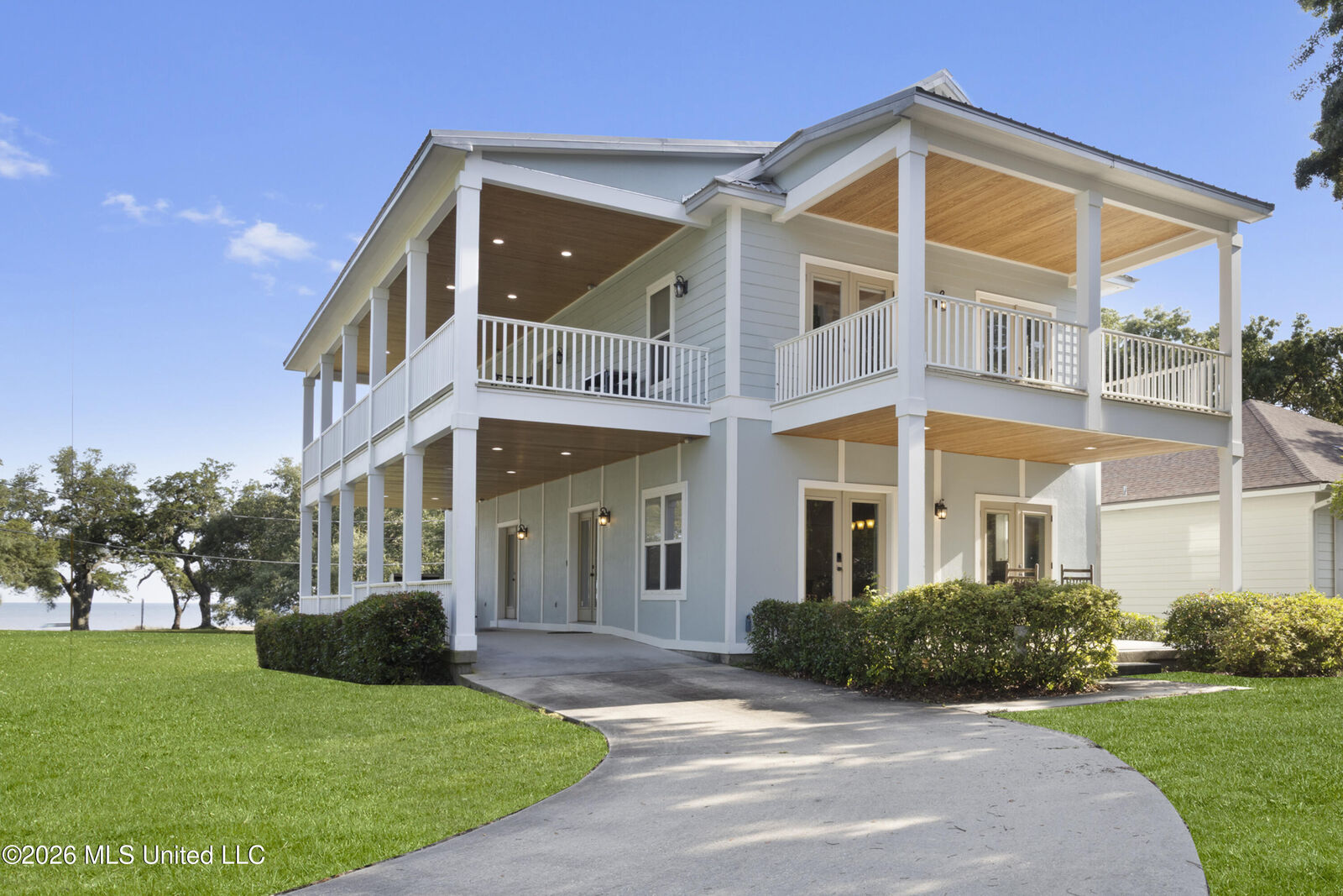 Property Photo: 631 2nd Street MS 39501