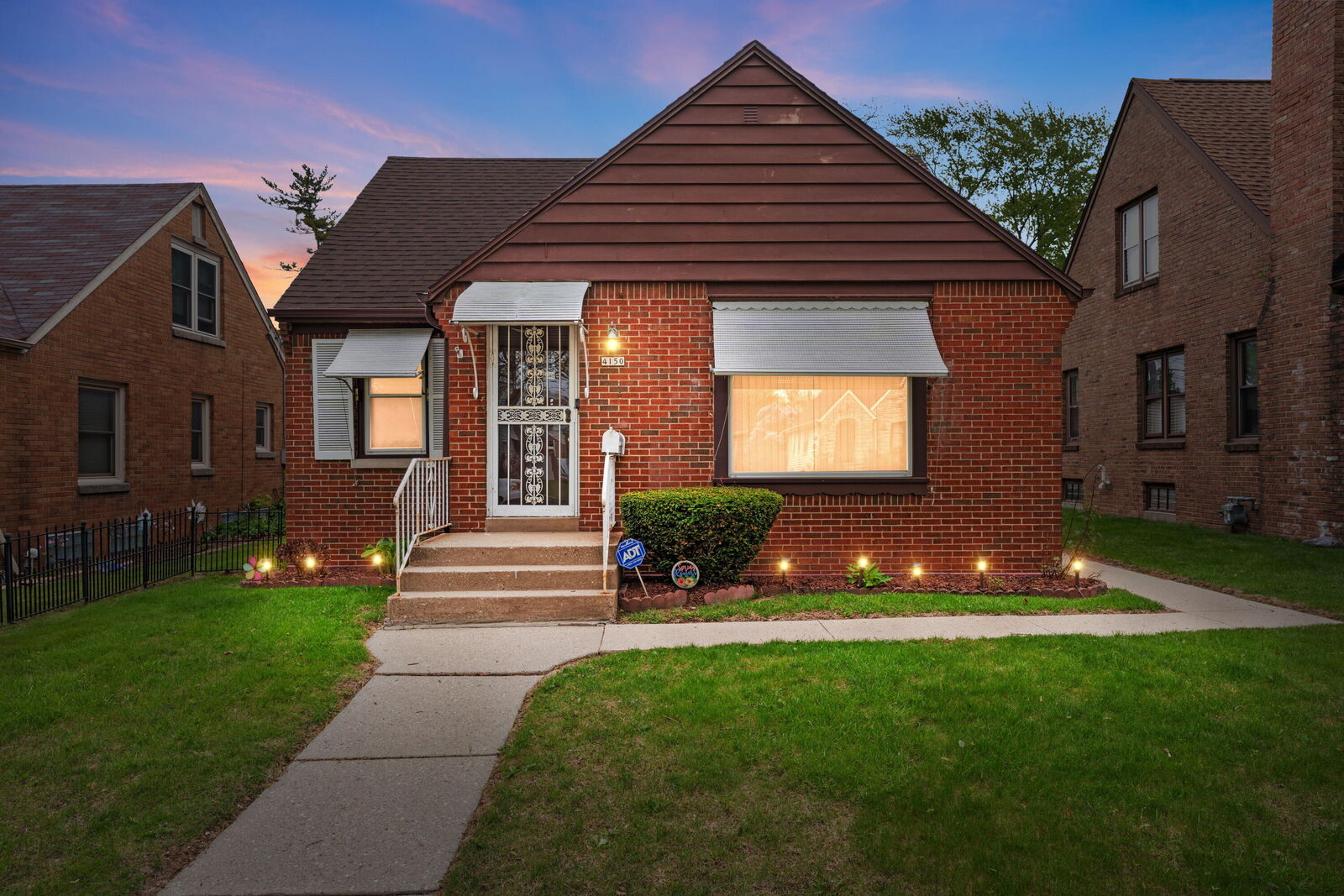 Property Photo:  4150 N 46th St  WI 53216 