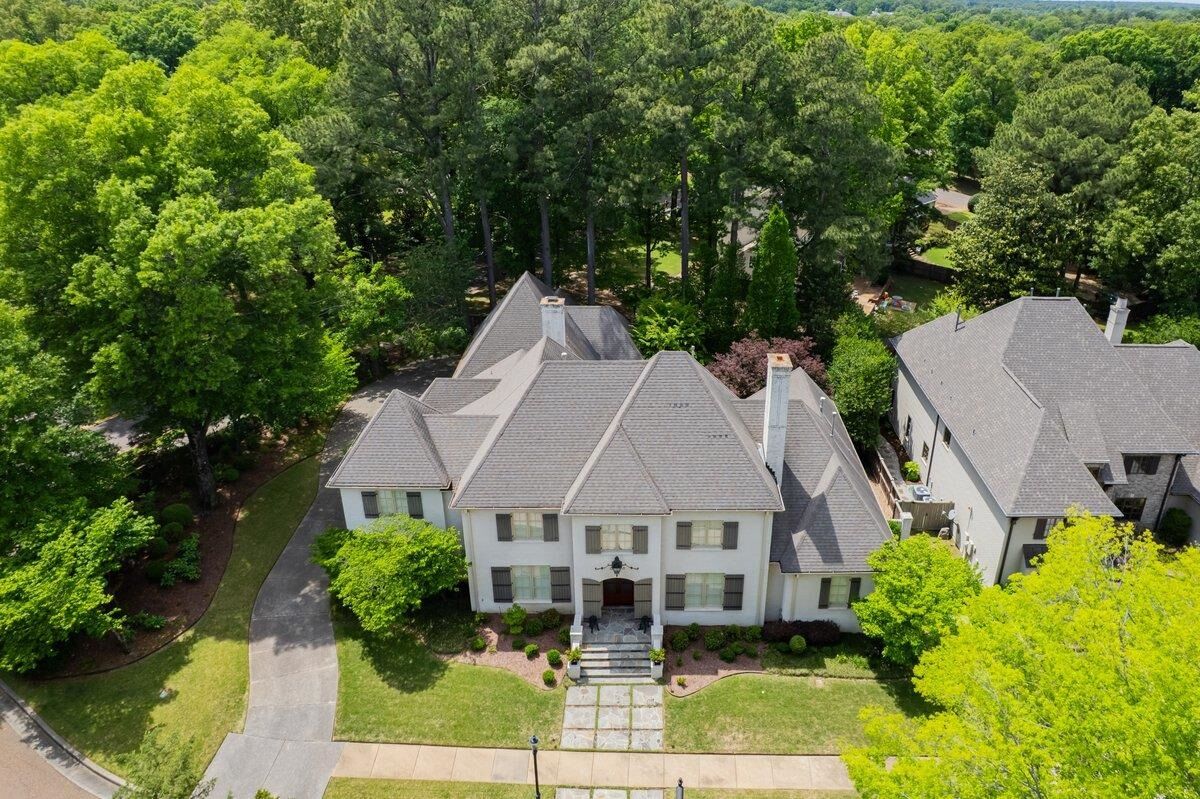 Property Photo: 2301 Caylors Woods Cv TN 38138