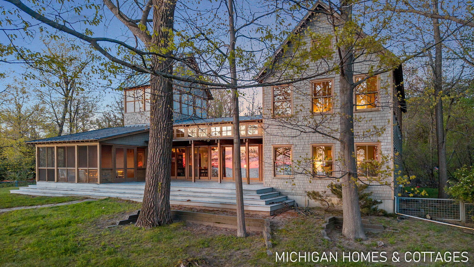 Property Photo:  1484 71st Street  MI 49408 