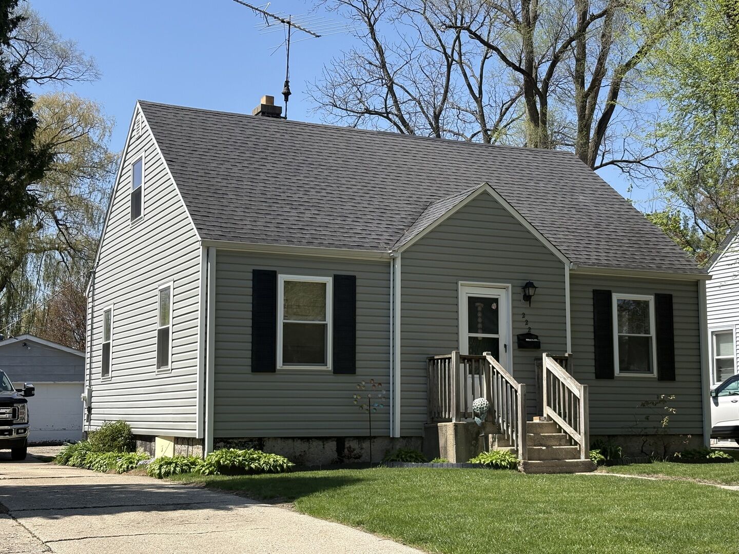 Property Photo:  