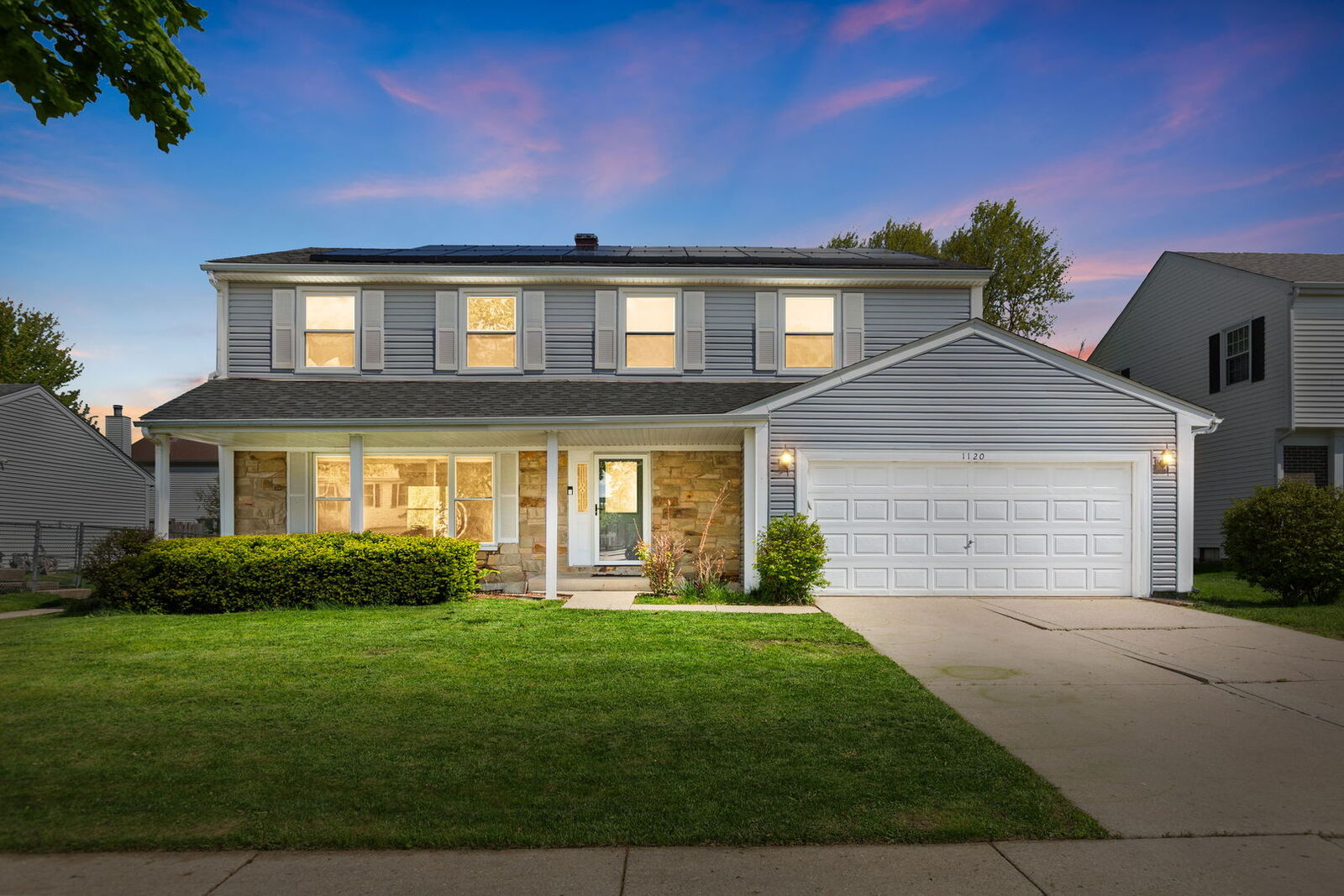 Property Photo: 1120 Thompson Boulevard IL 60089