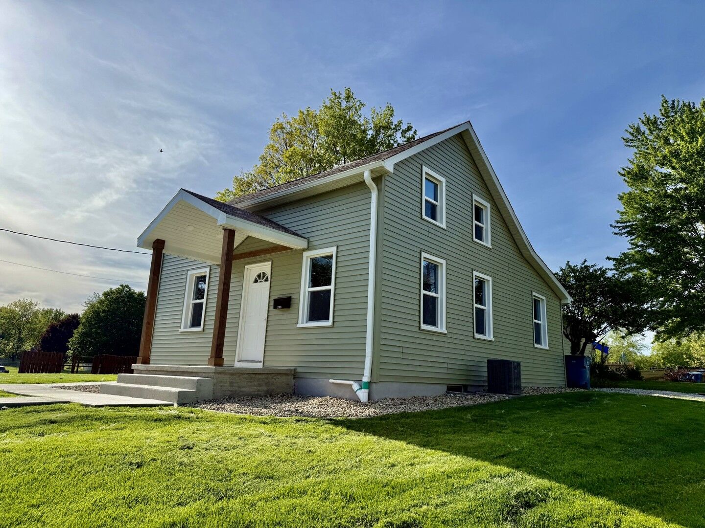 Property Photo: 2703 Main Street IL 61354