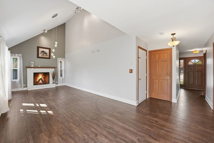 Property Photo:  1133 Tewes Lane  IL 60099 