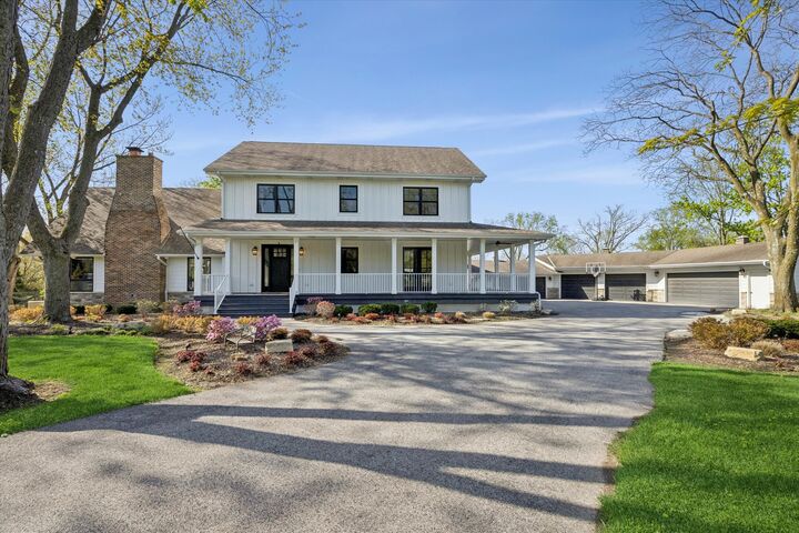 Property Photo:  16W185 89th Street  IL 60527 